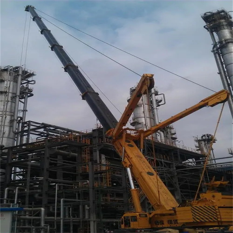 红坪镇吊板房的吊车